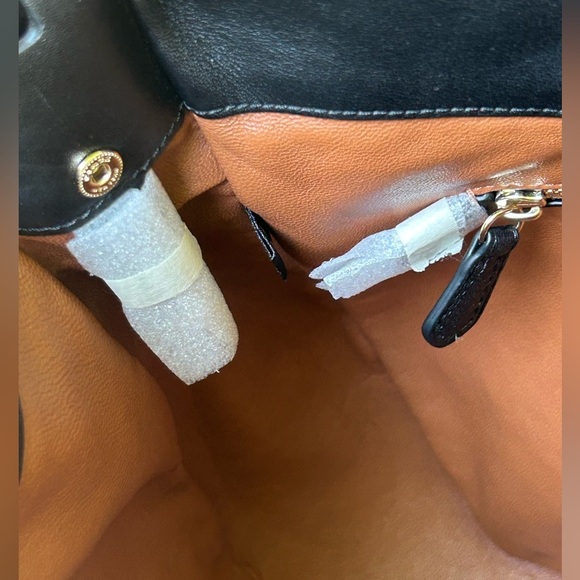 Coach Nomad Hobo Black Glovetanned Leather 36026 NWT - Picture 6 of 15